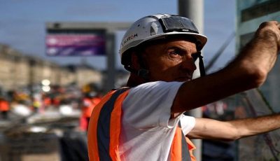 كارثة تهدد 2.4 مليار عامل.. الحر القاتل يتحول إلى خطر مهني عالمي