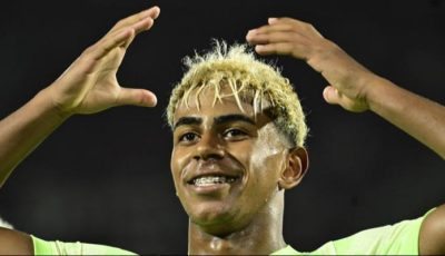 بتمرين غريب.. لامين يامال يستعد لليفانتي في البحر (فيديو)