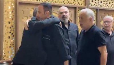 أشرف زكي وطارق علام أبرز الحضور في عزاء والدة الفنان صبحي خليل| بث مباشر