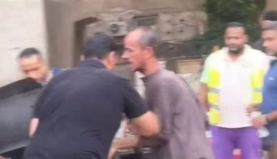 اعتدى عليه خلال سحب عربته.. رئيس حي الدقي يرغم مراقب الإشغالات على الاعتذار لبائع البطاطا