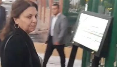 عزة لبيب وأشرف زكي أبرز الحاضرين بعزاء يحيى عزام أستاذ الإخراج السينمائي بمسجد الشرطة| بث مباشر