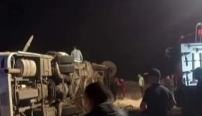 إصابة 24 شخصا فى انقلاب ميني باص بطريق الضبعة بمطروح