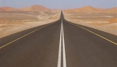 مصدر بالنقل: طريق الواحات مطوَّر حديثًا ومجهز بخدمات لرفع معدلات السلامة المرورية (خاص)