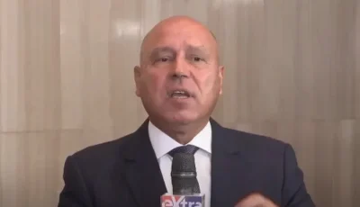 كامل الوزير يرد على المنتقدين: هو الزبيب عيب ولّا حرام؟